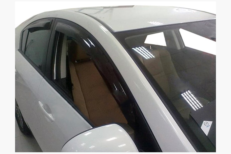 Mazda 3 2009-2013 гг. Ветровики SD (4 шт, SIM) Image