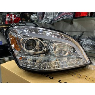 Передние фары (2005-2008, 2 шт, светлые) Mercedes ML W164 2005-2011 гг.