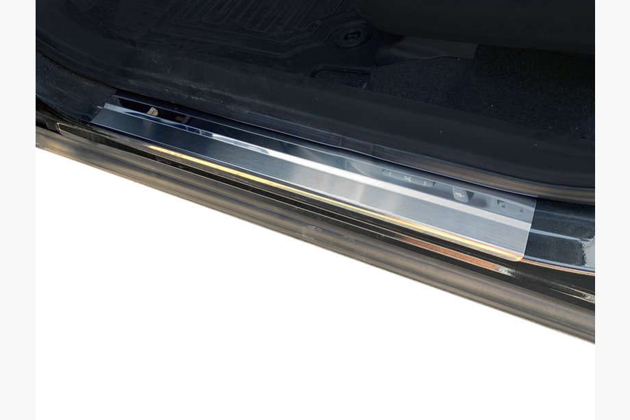 Toyota Rav 4 2013-2018 гг. Накладки на пороги Nataniko (4 шт., нержавейка) Image