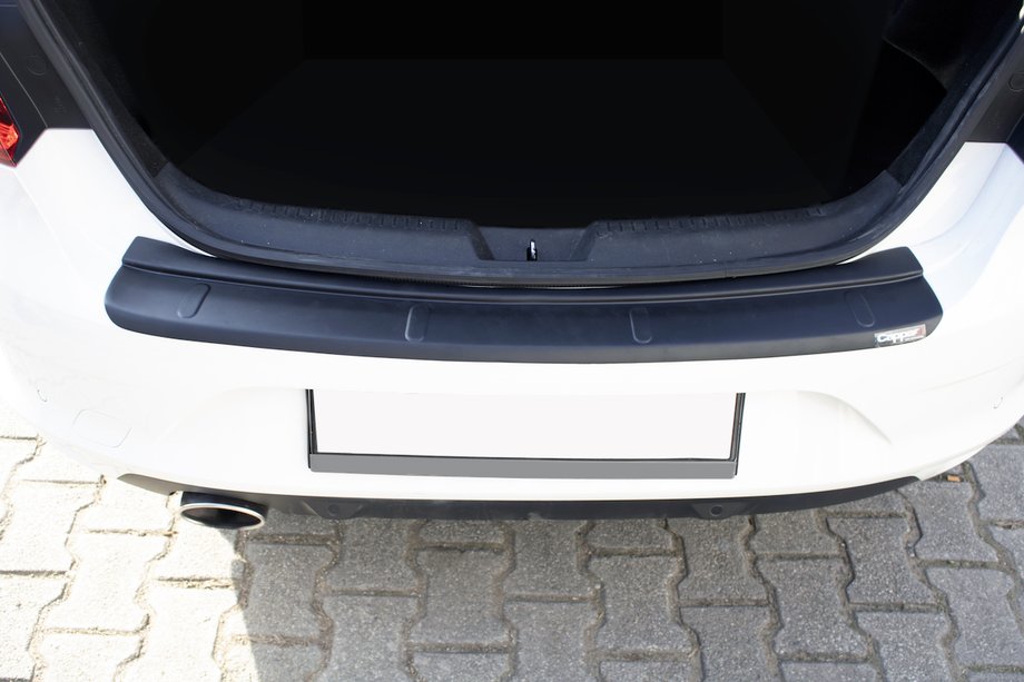Накладка на Задний Бампер EuroCap (Sedan, ABS) Image Накладка на Задний Бампер EuroCap (Sedan, ABS) Image