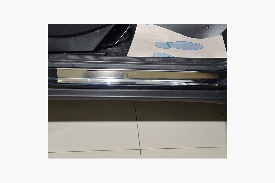 Chevrolet Niva 1998-2020 гг. Накладки на пороги Nataniko (4 шт, нержавейка) Image