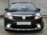 Dacia Sandero 2007-2013 гг. Накладки на передний бампер (3 шт, грунтованные) фото 1