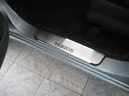 Daihatsu Terios 2006-2017 гг. Накладки на пороги Natanika Premium из нержавеющей стали (4 шт.) фото 1