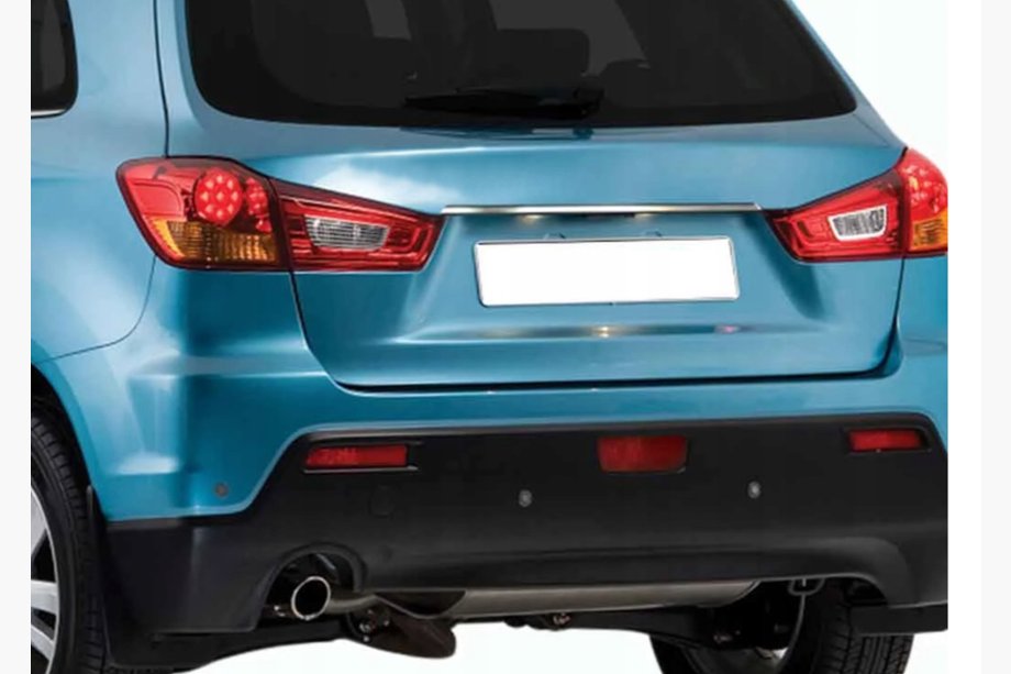 Хромированная накладка над номером (нержавейка) Image