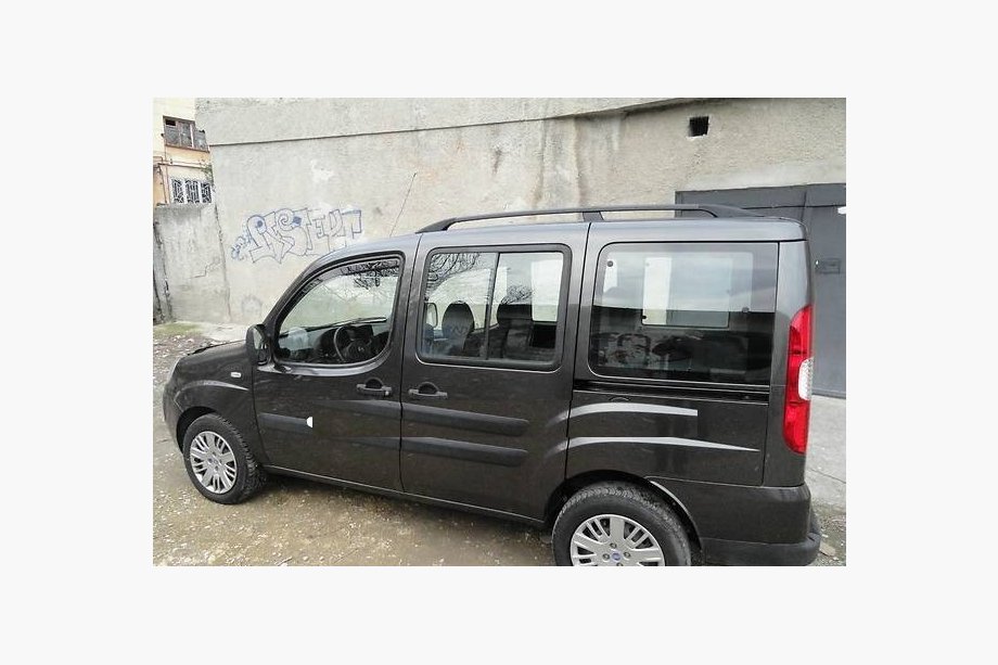 Fiat Doblo I 2005-2010 гг. Черные рейлинги Макси база, Пластиковые ножки Фото 2