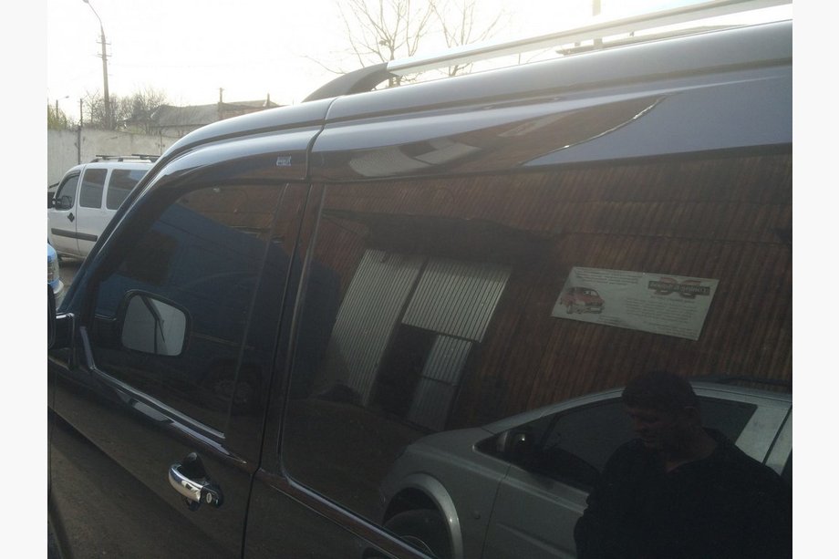 Volkswagen T5 Caravelle 2004-2010 гг. Ветровики на окна (4 шт., Sunplex Sport) Фото 5