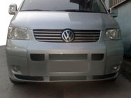 Volkswagen T5 Transporter 2003-2010 гг. Цельная накладка на передний бампер (грунт под покраску) фото 2