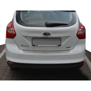 Накладка на задний бампер с загибом Natanika (нержавейка) Ford Focus III 2011-2017 гг.