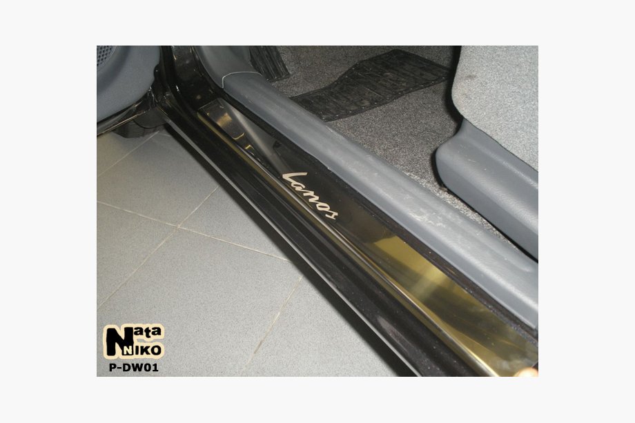Daewoo Lanos 1998-2017 гг. Накладки на пороги Nataniko (4 шт, нержавейка) Image