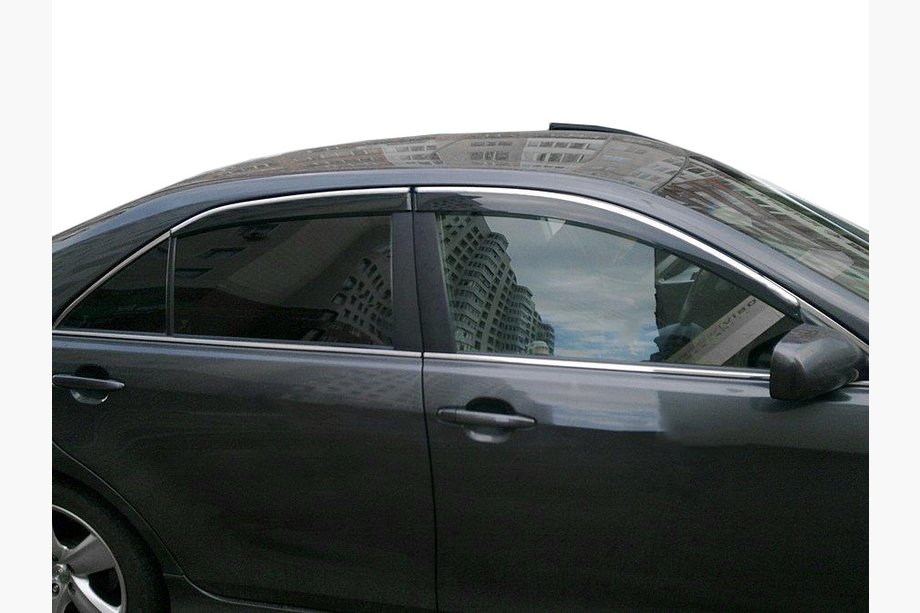 Toyota Camry 2006-2011 гг. Ветровики с хромированным молдингом (4 шт, SIM) Image