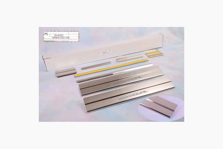 Honda FIT/Jazz 2009-2013 гг. Накладки на пороги из нержавеющей стали Natanika Standard (8 шт) Image