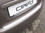 Kia Ceed 2007-2012 гг. Накладка на задний бампер Nataniko (HB, нержавейка) фото 1