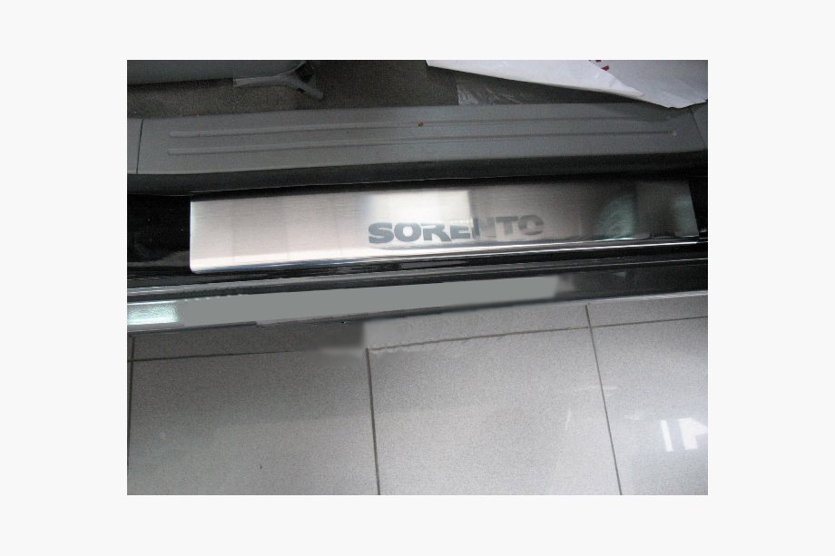 Kia Sorento II XM 2009-2014 гг. Накладки на пороги Natanko Premium (4 шт., нержавейка) Image