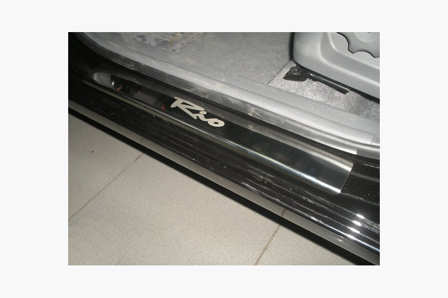 Kia Rio 2005-2011 гг. Накладки на пороги Natanika Premium (4 шт, нержавейка) Image