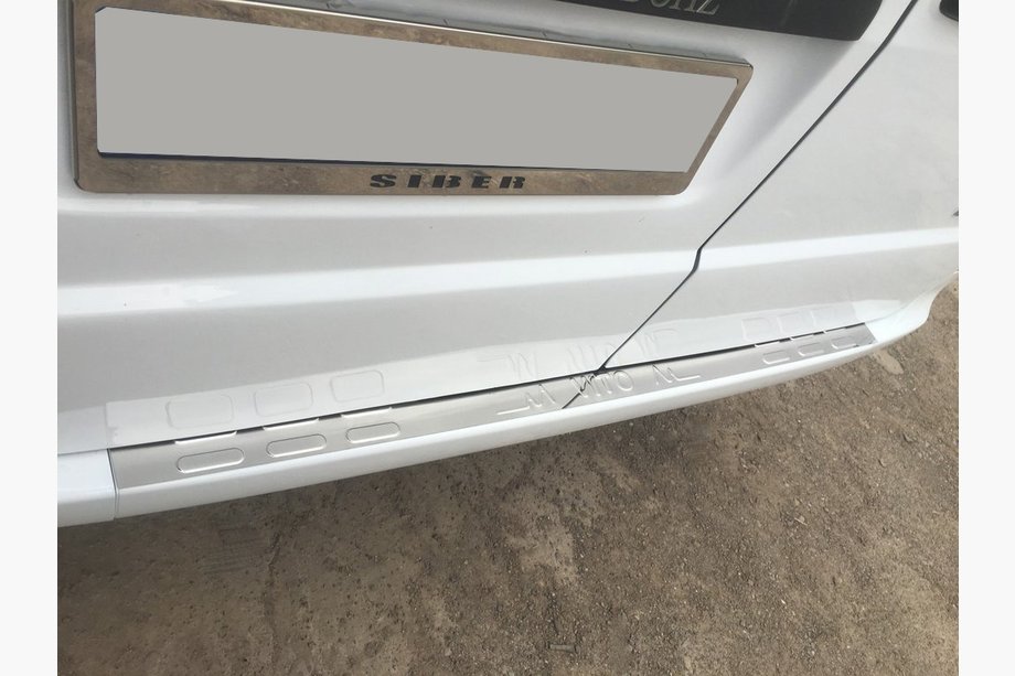 Накладка на задний бампер без бортика (Carmos, нержавейка) Image