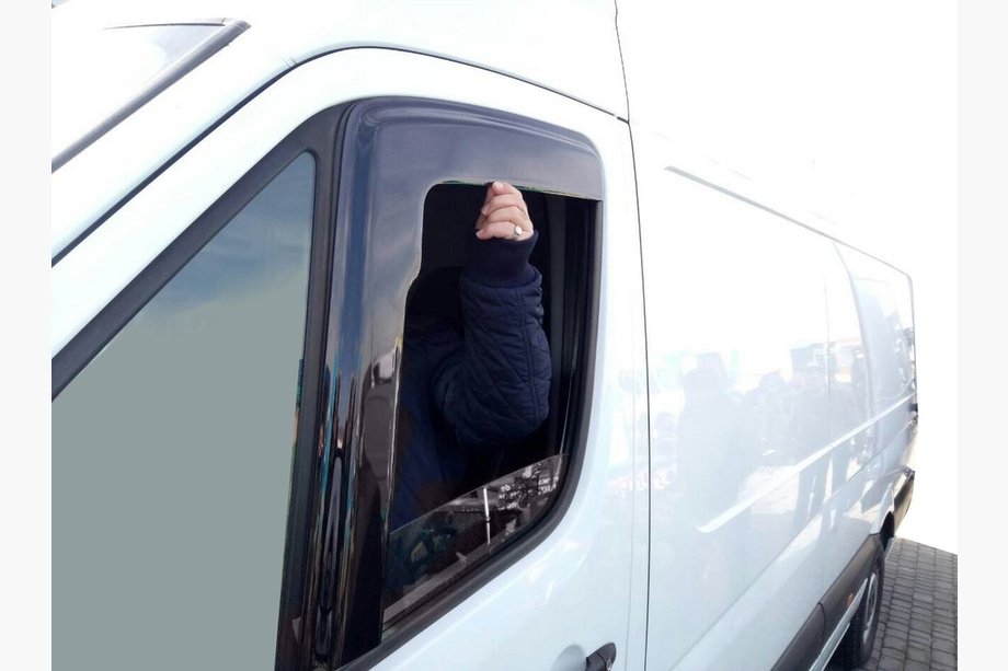 Mercedes Sprinter W901/902/903/904/905 1995–2006 гг. Ветровики L-образные (2 шт, DDU) Image