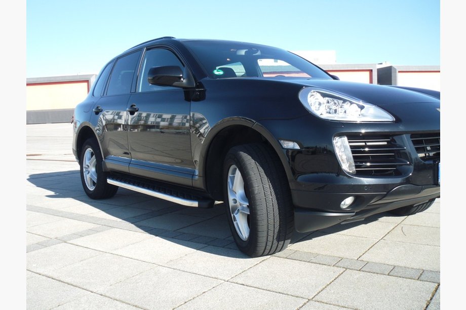 Porsche Cayenne 2003–2010 гг. Боковые Подножки BlackLine (2 шт., Алюминий) Image