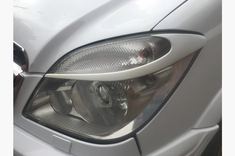 Mercedes Sprinter W906 2006-2018 гг. Реснички на фары Moon (грунтованные под покраску) Image