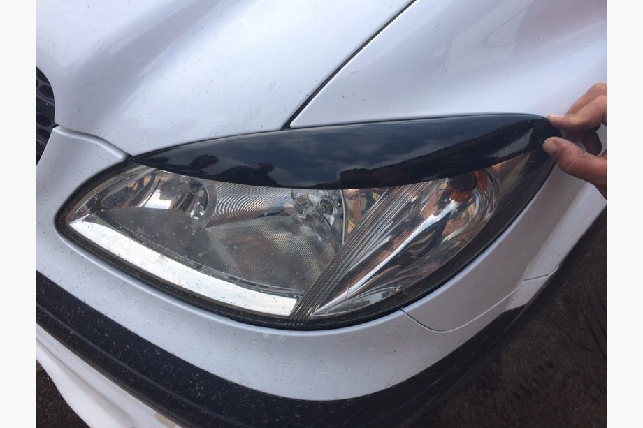 Mercedes Vito W639 2004-2014 гг. Реснички на фары прямые (2004-2010, 2 шт, пластик) Глянец Image