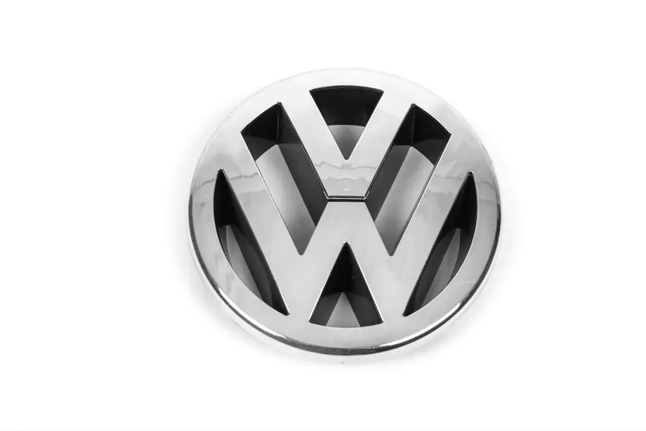 Volkswagen Polo 2001-2009 гг. Передний значок 1T0 853 601A