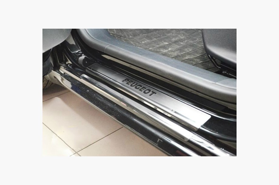 Peugeot 208 2012-2019 гг. Накладки на Пороги Nataniko (8 шт., Нержавейка) Image