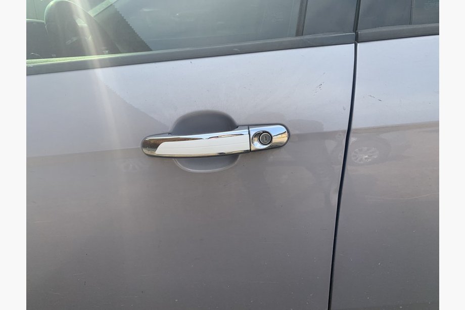 Ford Kuga/Escape 2013-2019 гг. Хромированные Накладки на Ручки с Белой Полосой (4 шт, ABS) Фото 4