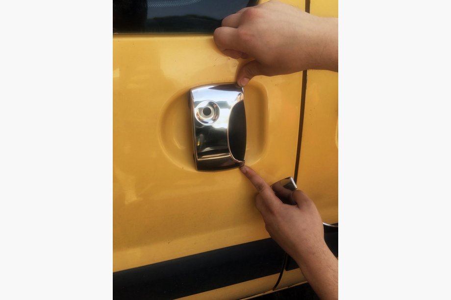 Renault Kangoo 1998-2008 гг. Хромированные Накладки на Ручки (Нержавейка) Две передние + одна сдвижная Фото 2