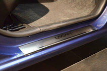 Dacia Logan II 2013-2022 гг. Накладки на пороги из нержавеющей стали NataNika Premium (4 шт) фото 1