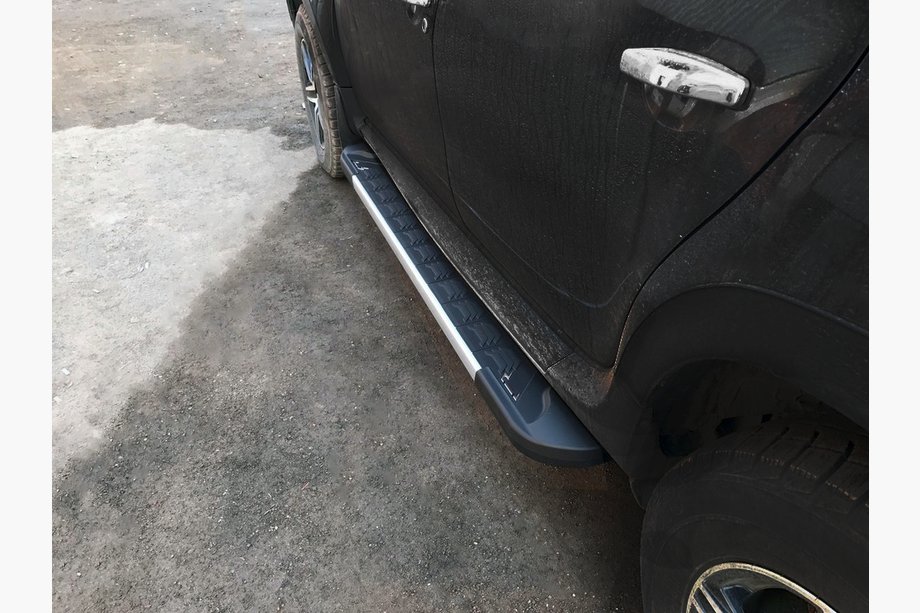 Боковые пороги RedLine V1 (2 шт., алюминий) Image