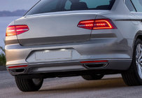 Volkswagen Passat B8 2015-2023 гг. РАСПРОДАЖА! Накладка на задний бампер нержавейка (SD, 3 шт, V2) фото 1