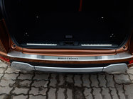 Range Rover IV L405 2013-2021 гг. Накладка на задний бампер с отбортовкой Natanika (нержавейка) фото 1