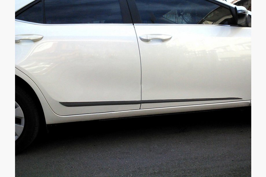 Toyota Corolla 2013-2019 гг. Молдинги Дверей Нержавеющая Сталь Image