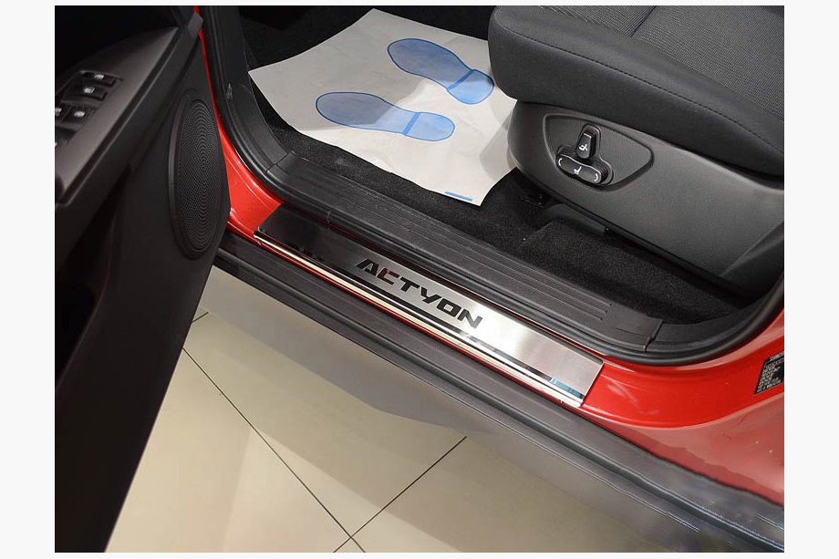 SsangYong Action 2005-2018 гг. Накладки на Пороги Nataniko (4 шт., Нержавейка) Image