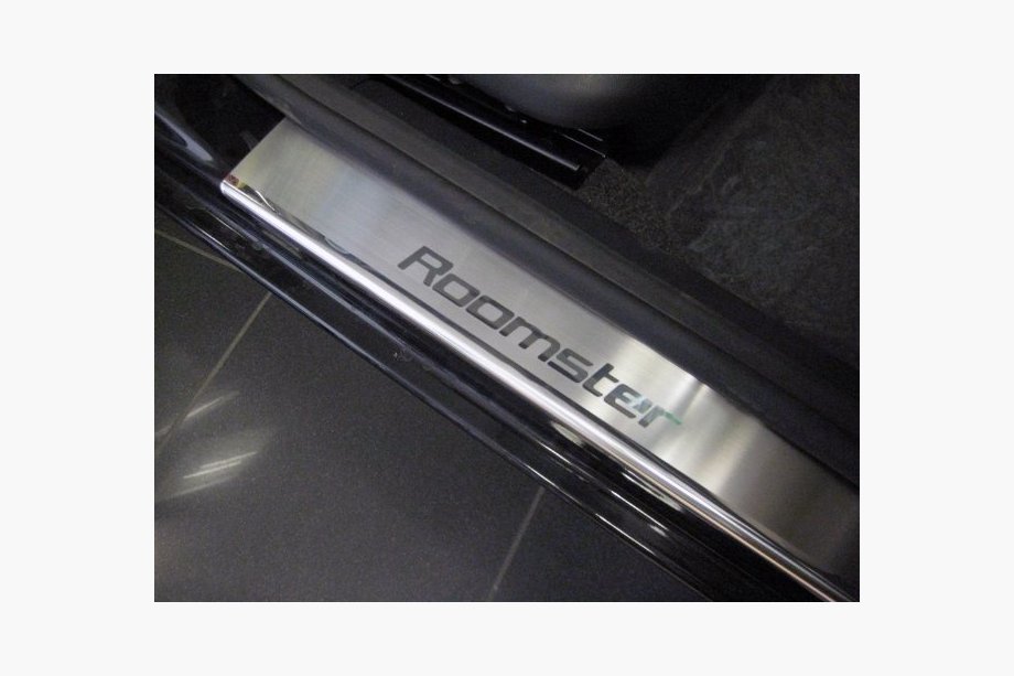 Skoda Roomster 2006-2015 гг. Накладки на Пороги Nataniko (4 шт., Нержавейка) Image