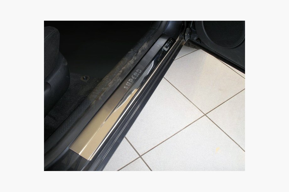 Skoda Superb 2001-2009 гг. Накладки на Пороги Nataniko (4 шт., Нержавейка) Image