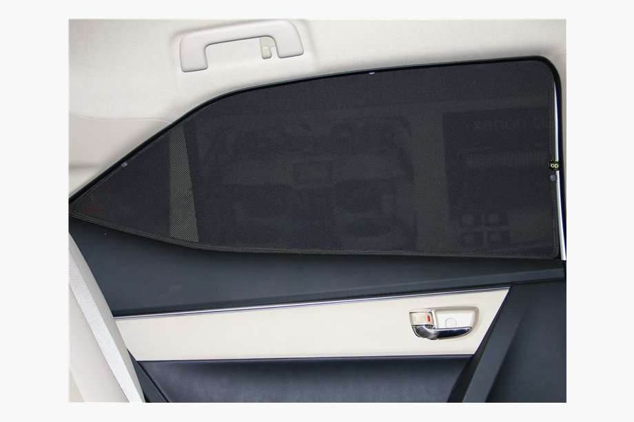 Toyota Corolla 2013-2019 гг. Солнцезащитные шторки (вставные) Image