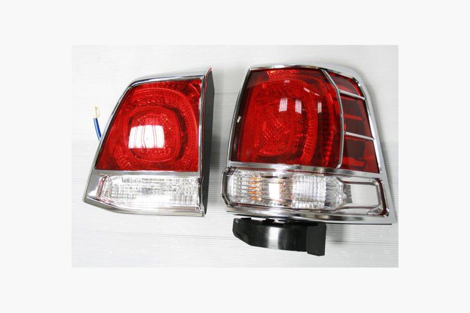 Toyota Land Cruiser 200 2007-2021 гг. Хромированные Накладки на Задние Фонари (2008-2012, 4 шт., Пластик) Image