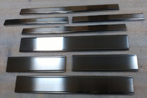 Toyota Land Cruiser 200 2007-2021 гг. Комплект накладок на пороги из нержавеющей стали Nataniko Premium (2008-2015, 8 шт) фото 2