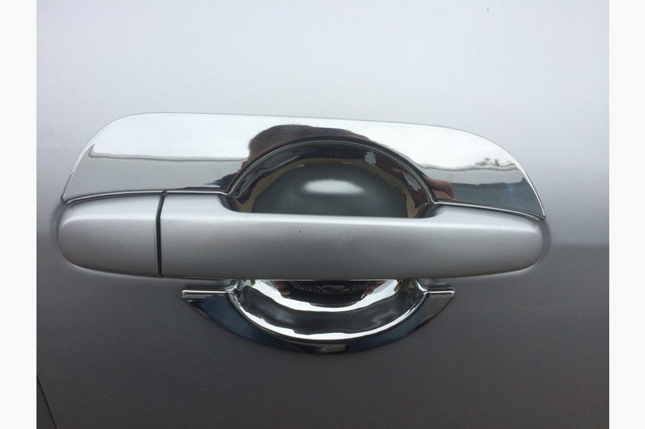 Mazda 3 2009-2013 гг. Хромированные чашечки под ручки с лепестками (4 шт, пластик) Image