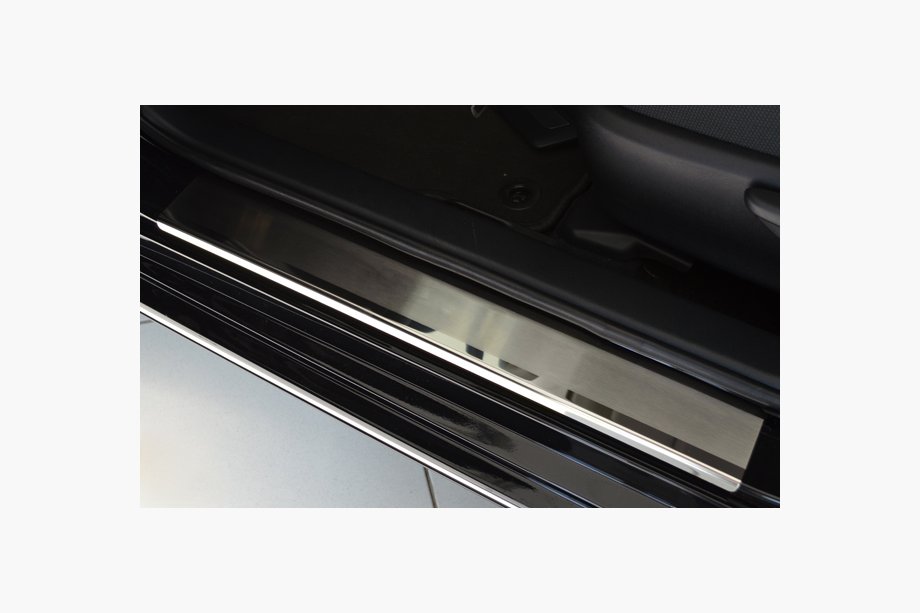 Toyota Camry 2018↗︎ Накладки на пороги Натанико Image