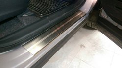 Toyota Rav 4 2013-2018 гг. Накладки на пороги Nataniko (4 шт., нержавейка) фото 2