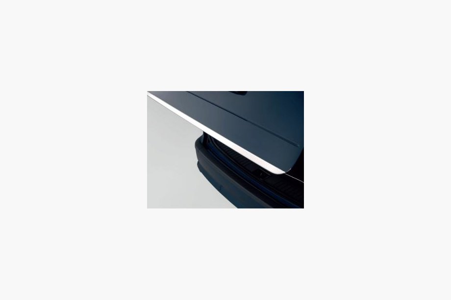 Chevrolet Captiva Кромка багажника Image