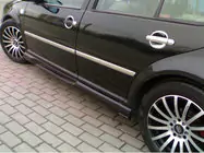 Volkswagen Bora 1998-2004 гг. Боковые пороги Sport (грунтованные под покраску) фото 1