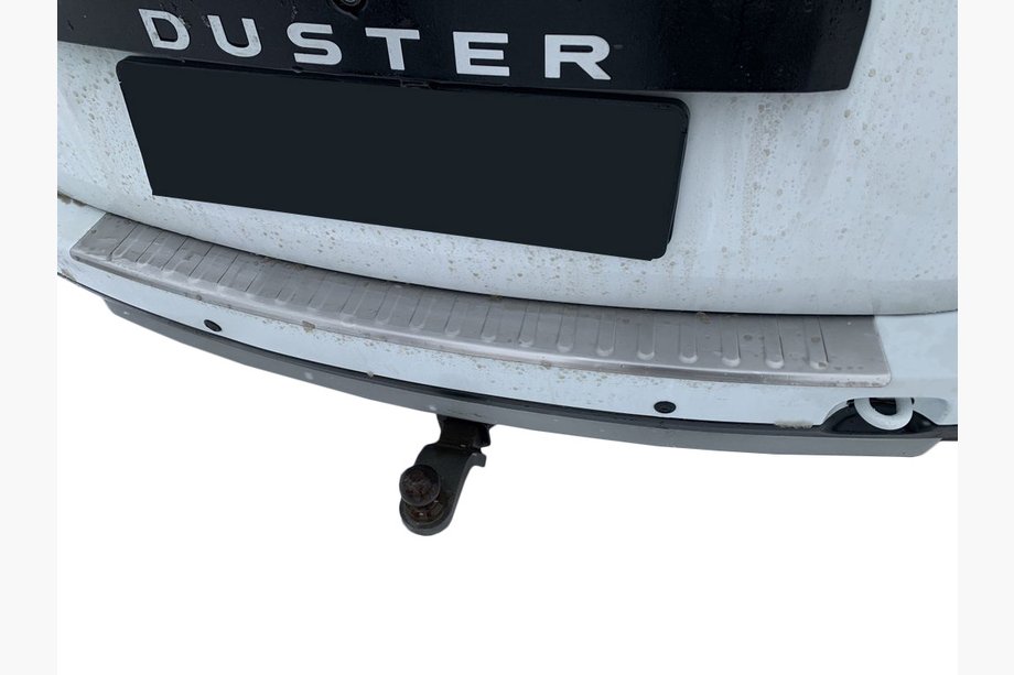 Renault Duster 2008-2017 гг. РАСПРОДАЖА! Накладка на задний бампер Carmos с загибом (нержавейка) Image