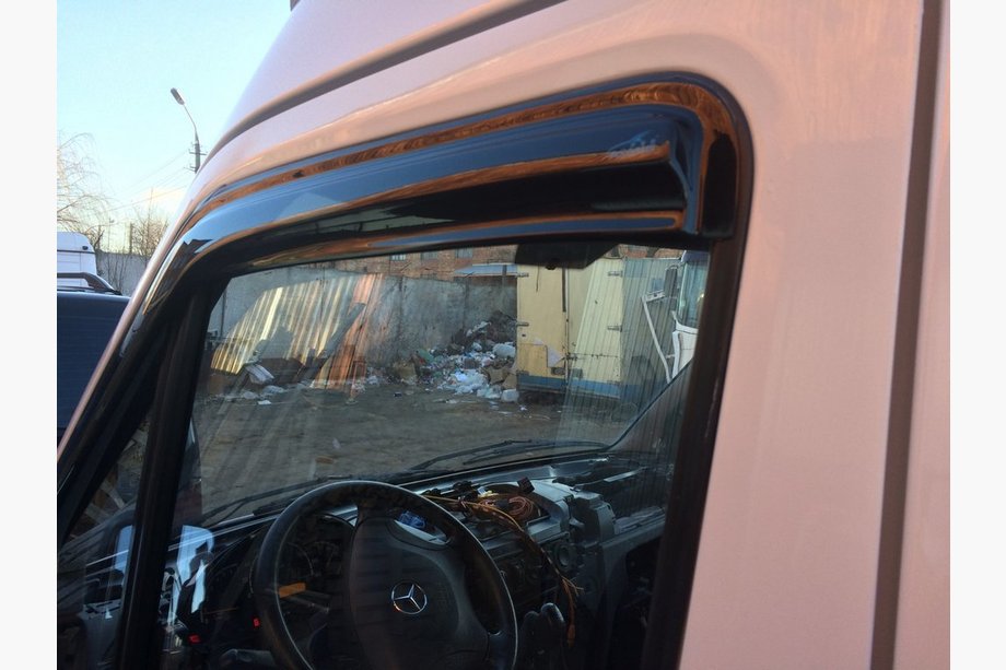 Volkswagen LT 1995-2006 гг. Ветровики на окна (2 шт, Sport) Фото 2