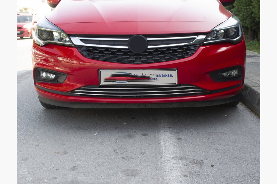 Opel Astra K 2016-2021 гг. Накладки на передний бампер из нержавеющей стали (3 шт) Фото 1