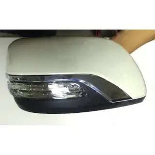 Накладки на зеркала (без поворотника, стиль 2016) Toyota Land Cruiser 200 2007-2021 гг. фото 4