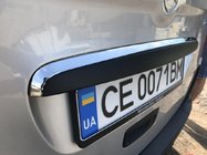 Хромированная накладка над номером (нержавейка) фото 1