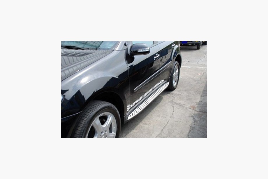 Mercedes ML W164 2005-2011 гг. Боковые Подножки OEM (2 шт., Алюминий) Фото 2