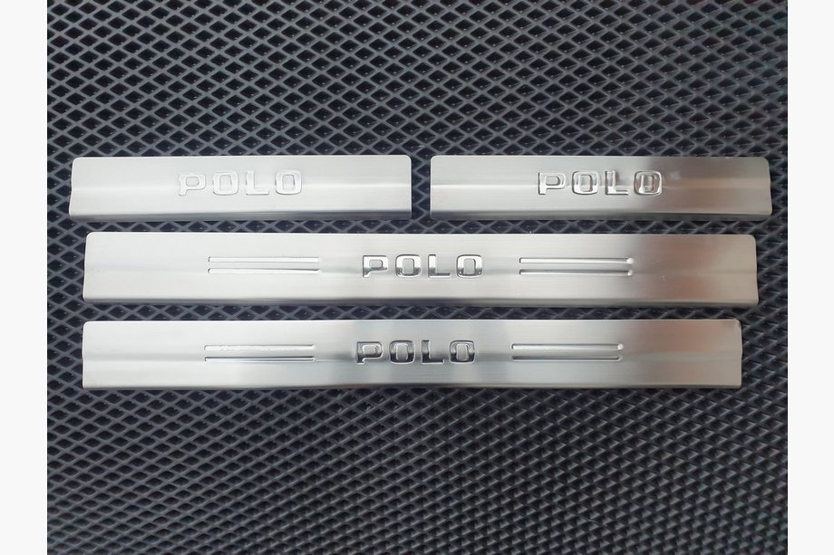 Volkswagen Polo 1994-2001 гг. Накладки на пороги Carmos (4 шт., нержавейка) Image